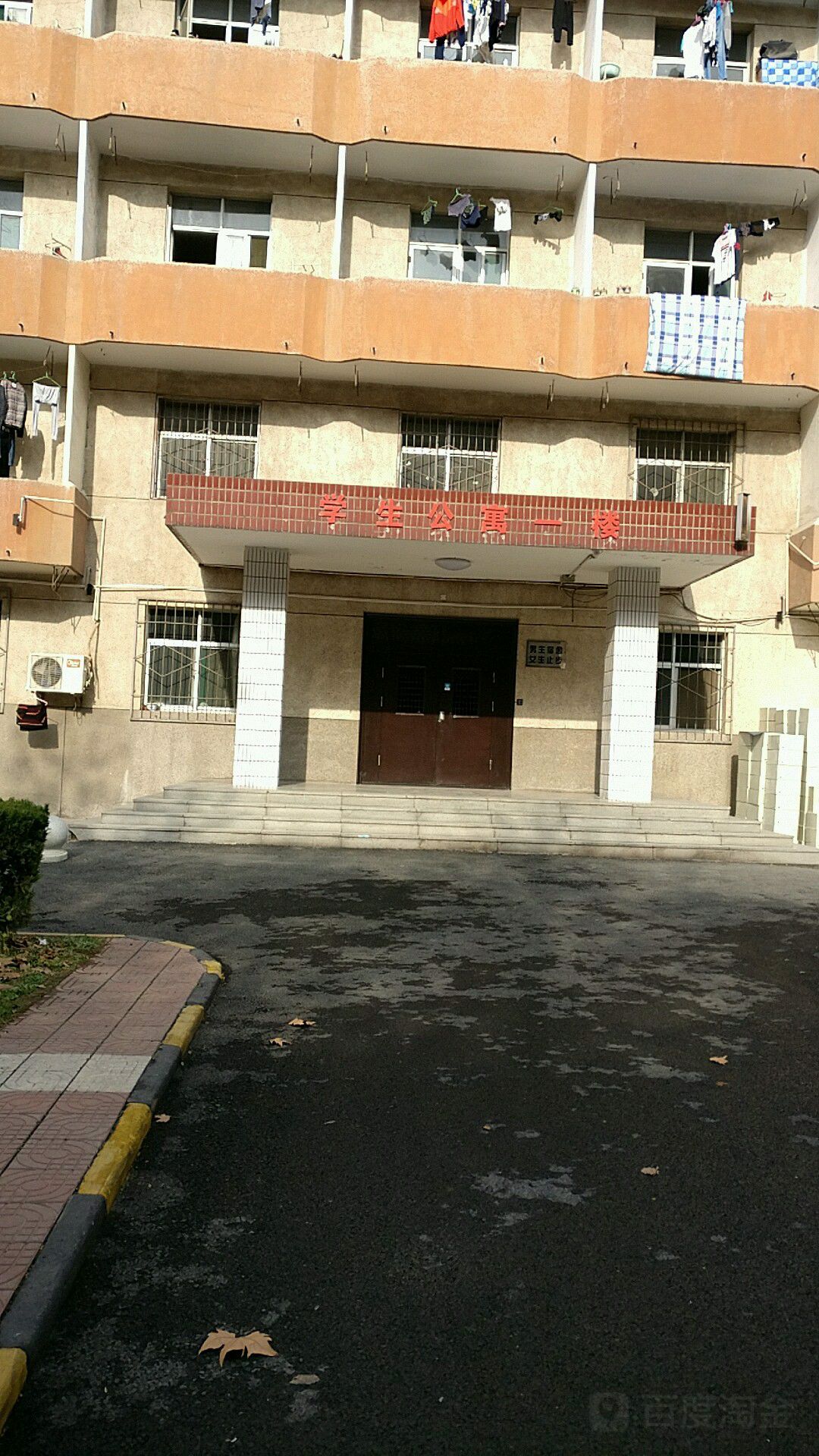 标签:房地产内部楼栋 宿舍渠缌北组一区-63号楼共多少人浏览:4014782