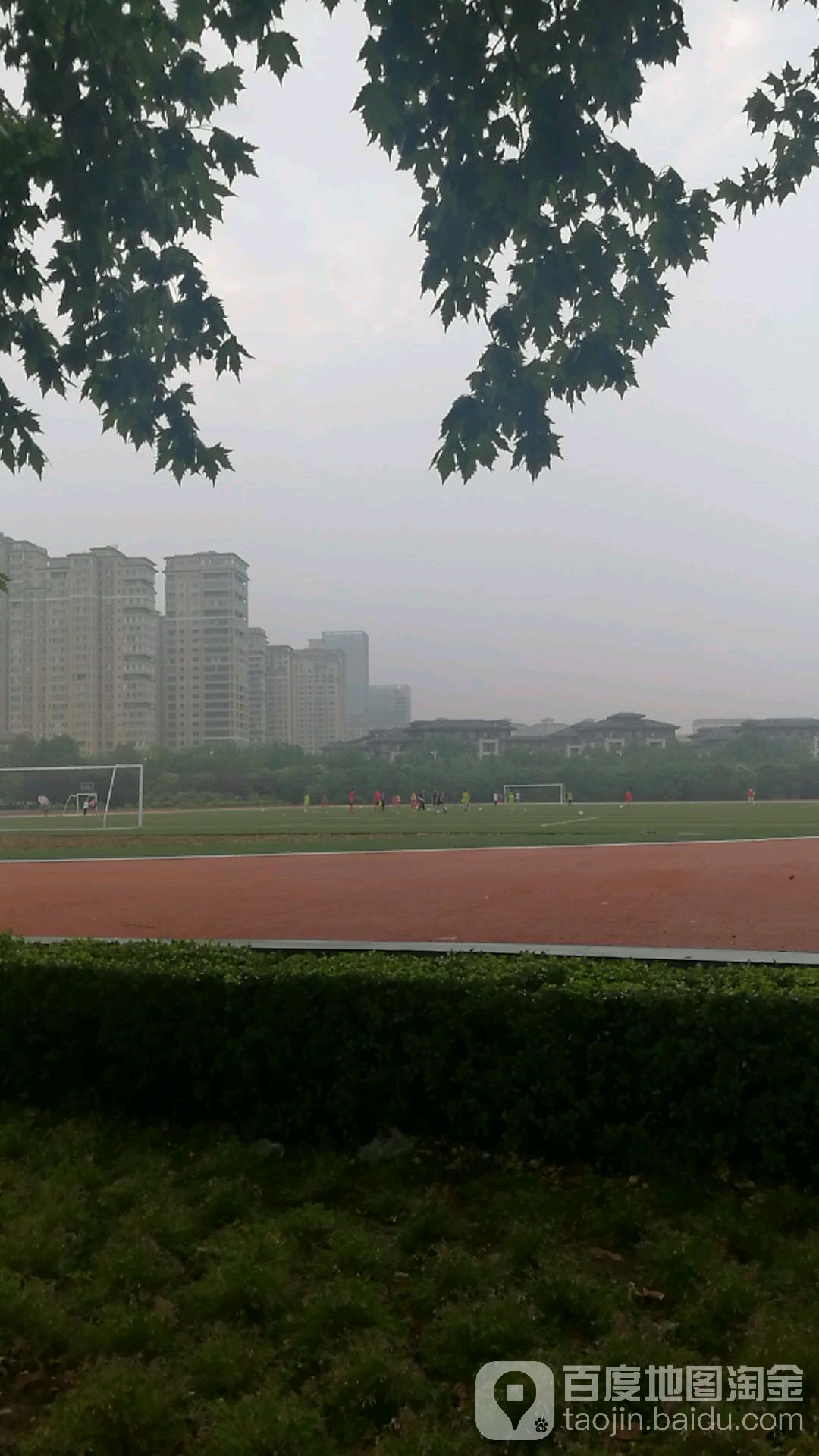 洛龙区 >> 生活服务 标签: 体育场馆足球场 运动健身  洛阳理工学院