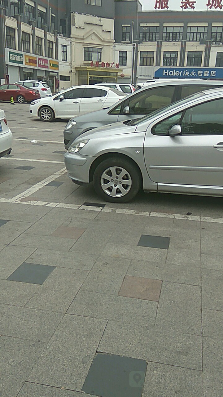 泰龙购物广场