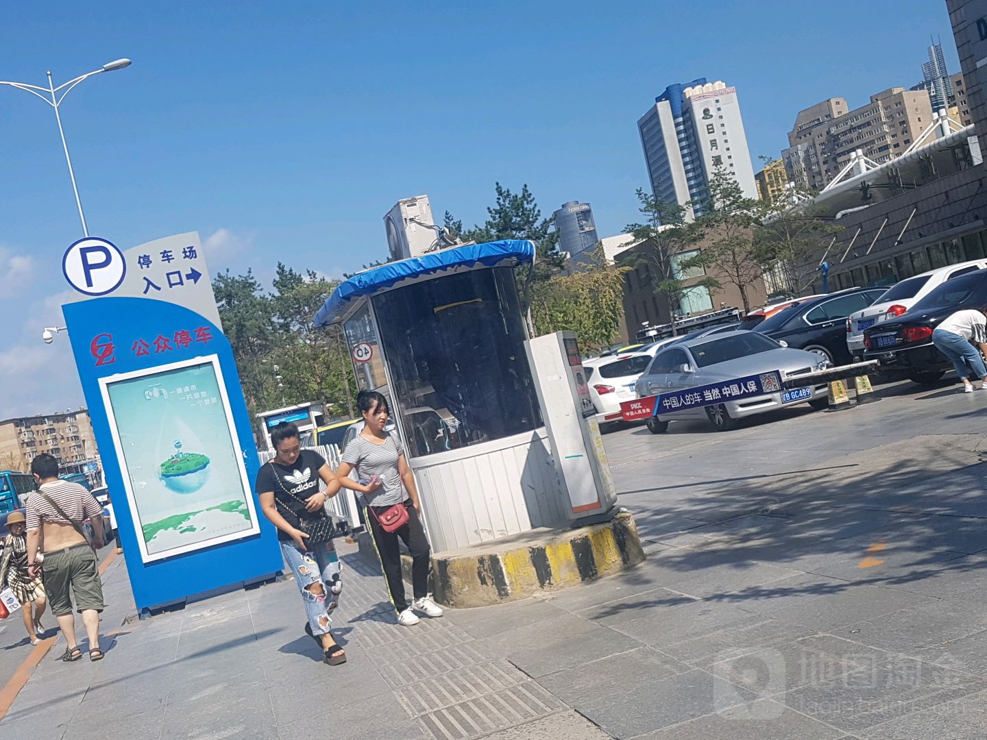 大连站北公共停车场-入口