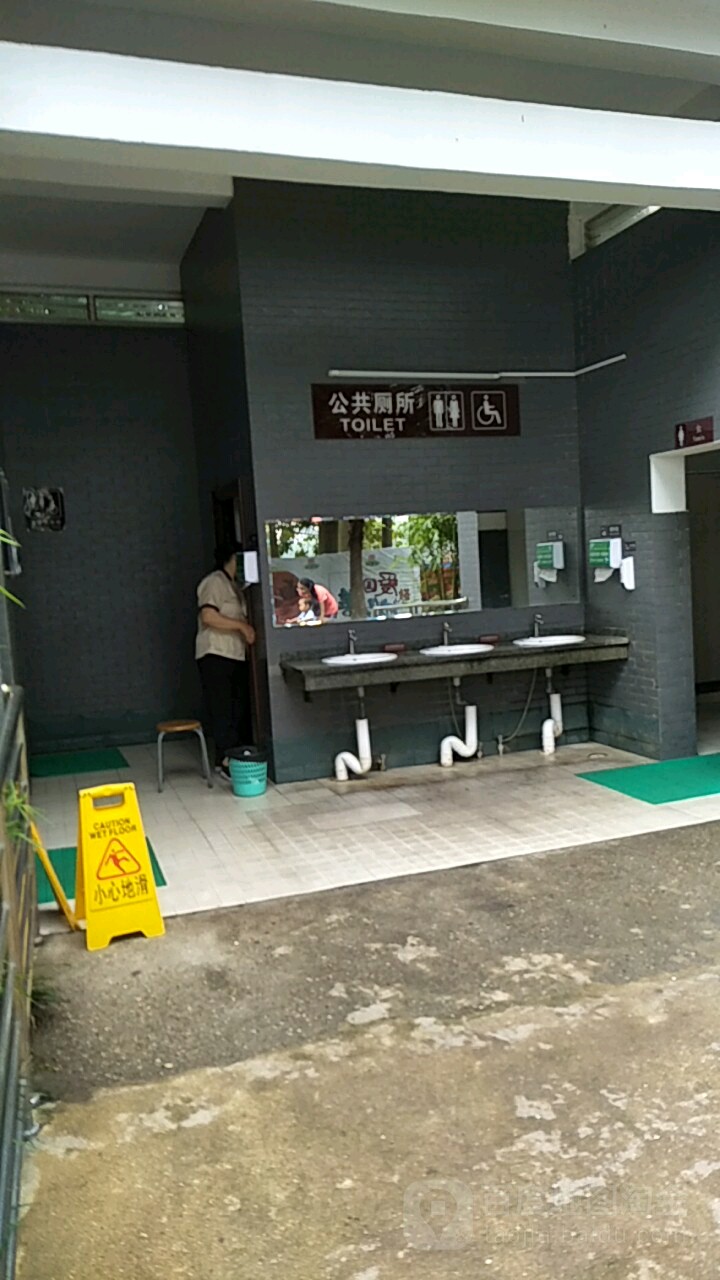 地址(位置,怎么去,怎么走):  南宁市青秀区双拥路8-10附近