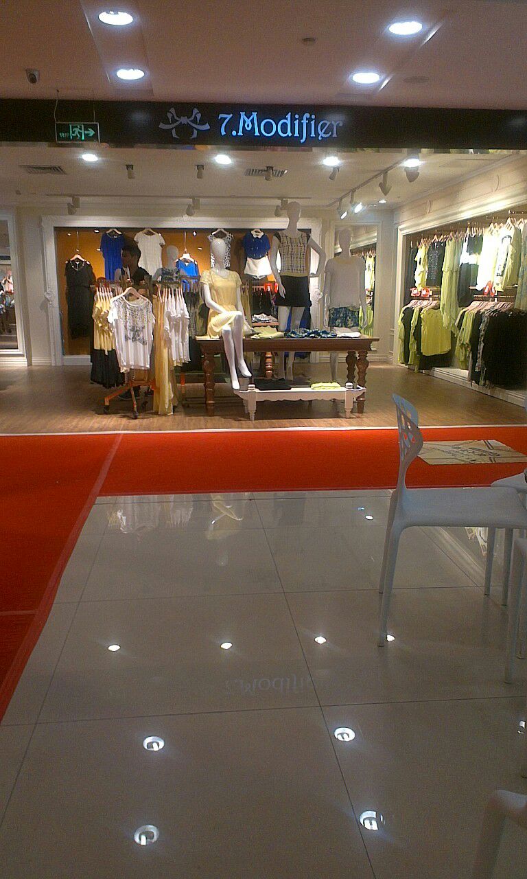 7modifier贵都世纪广场店