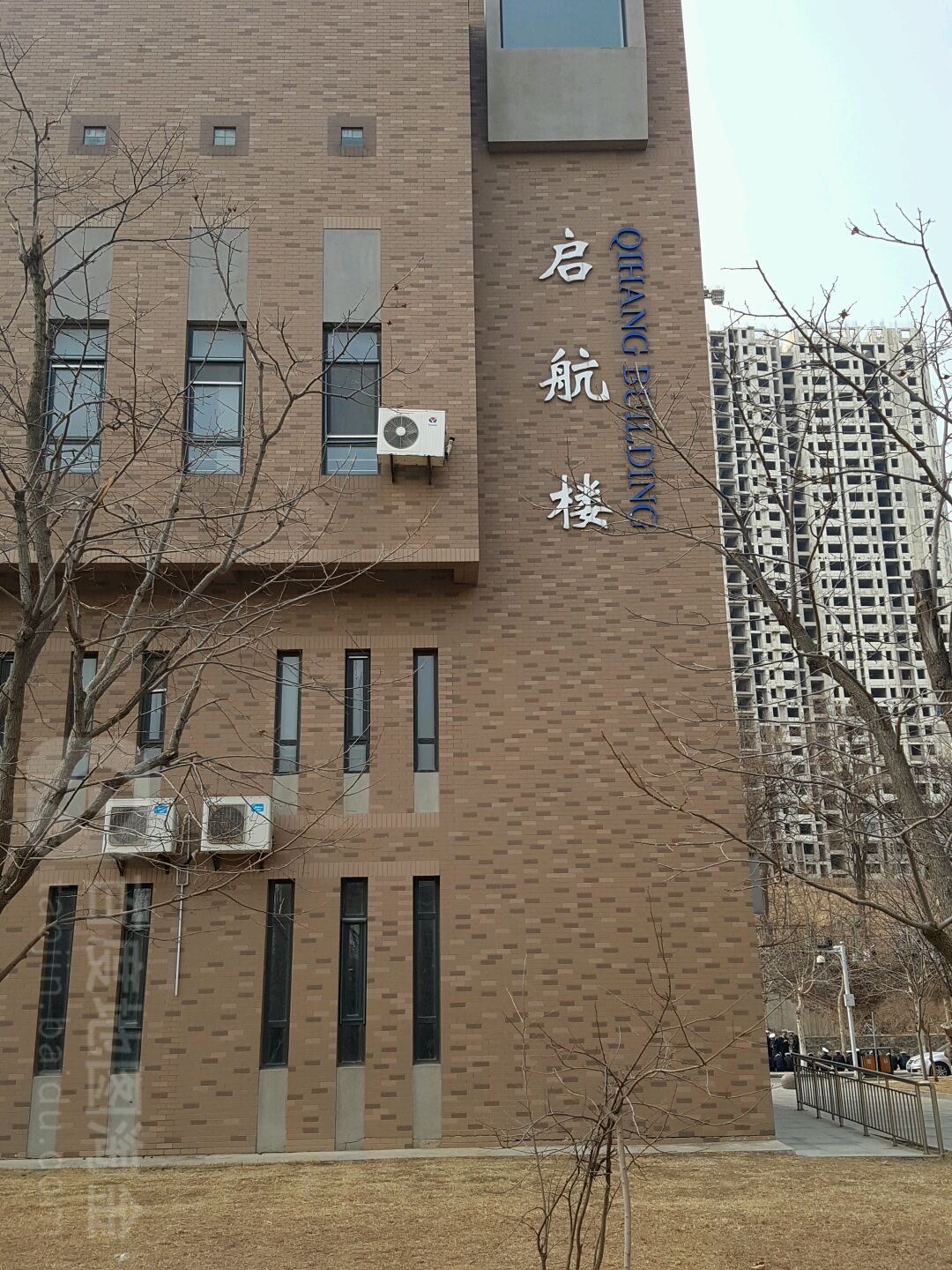 大连海事大学大门图片